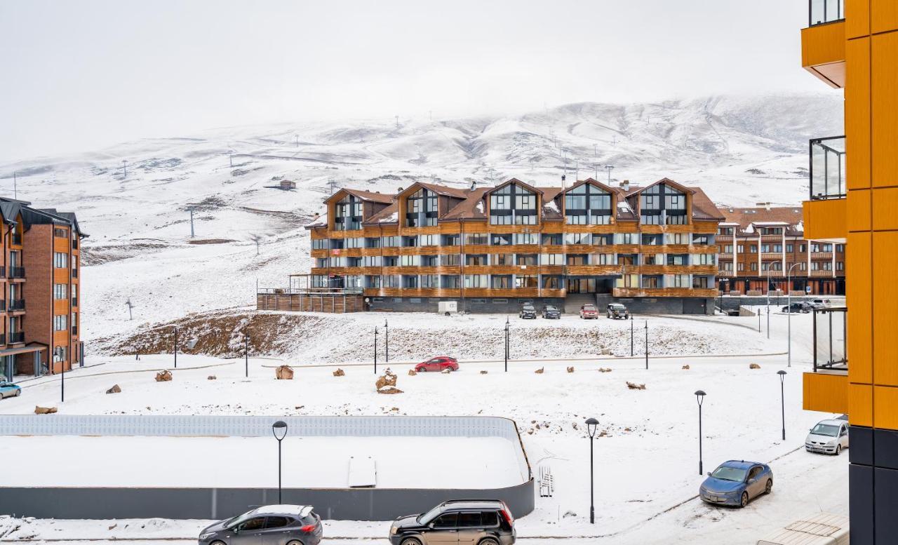 Studio Apartment In New Gudauri Redco Block F2 Exterior photo